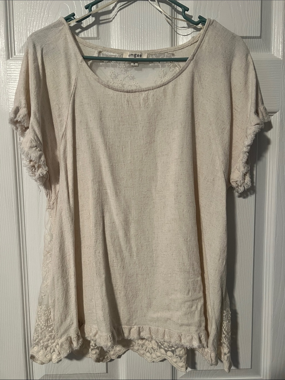 Umgee Cream Lace-Trim Scoop Neck Short Sleeve Top